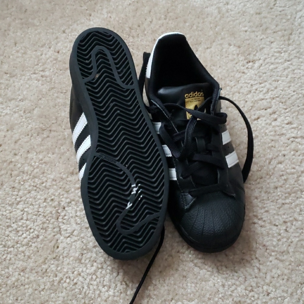 Adidas superstar - Picture 4 of 7